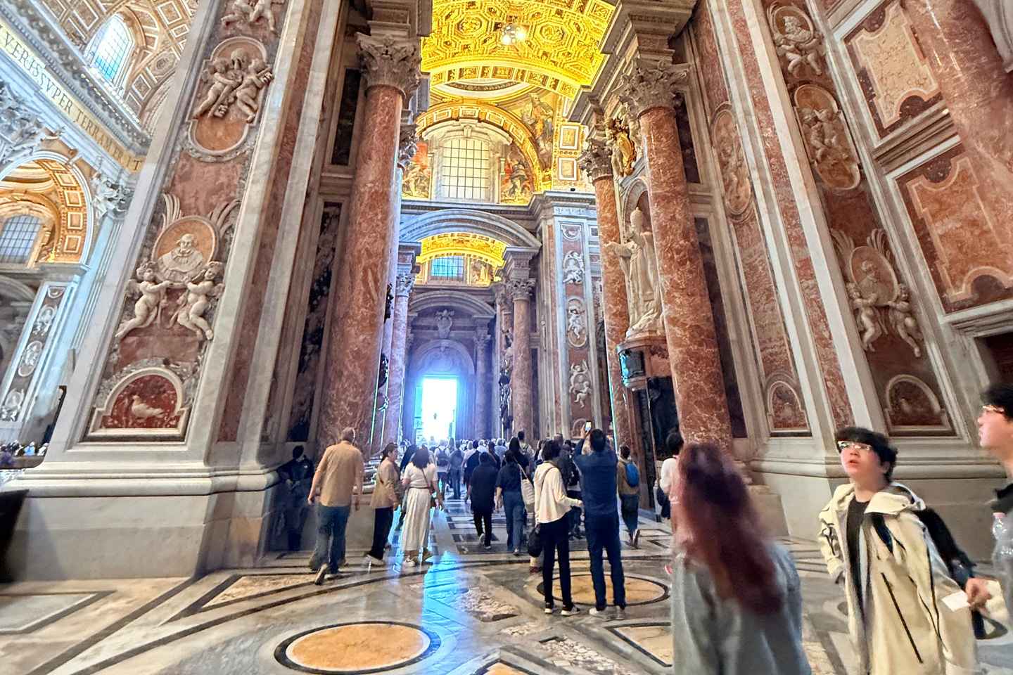 Rome: St. Peter's Basilica Underground Tour with Dome Climb