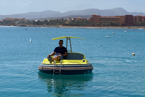 Caleta de Fuste: Electric Boat in Puerto Castillo