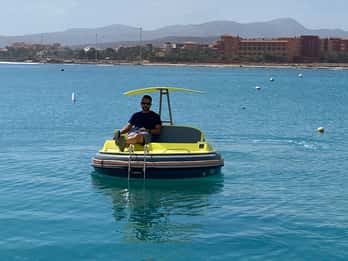 Caleta de Fuste: Electric Boat in Puerto Castillo
