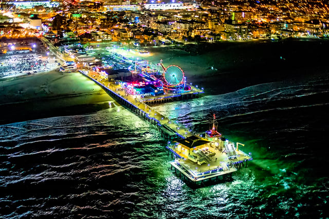 California Coast and Canyons: 35-Minute Helicopter Tour