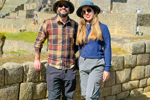 Machu Picchu: Circuit 2A (Classic Route) + Bus & Local Guide Last-Minute: Circuit 3B with Guide Included