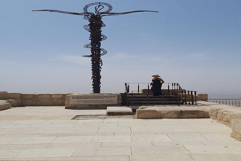 Tour particular de um dia em Madaba, Monte Nebo e cidade de AmãPasseio com almoço