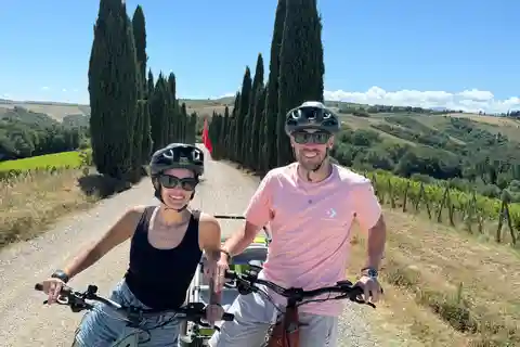 MONTALCINO:Privat E-Bike-upplevelse som upptäcker Orcia-dalen