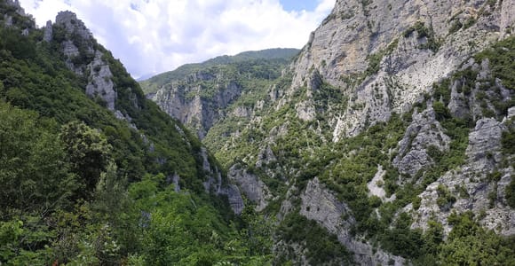 Pieria: Guided Hiking Tour in Enipeas Gorge of Mount Olympus
