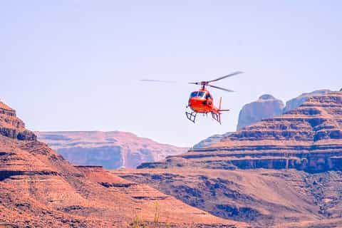 Las Vegas: Grand Canyon West Rim Tour with Helicopter Flight, Boat Ride and Lunch