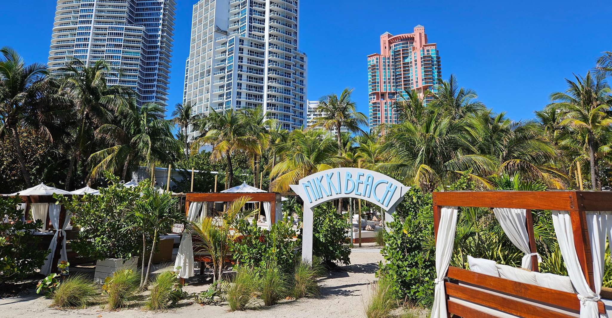 Miami Beach: City Highlights Guided Bike or eBike Tour photo 9