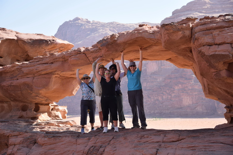 Van Amman: Petra, Wadi Rum, Rode en Dode Zee 2-daagse reisDeluxe tent