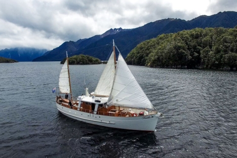 Te Anau: Natürliche Wahrzeichen & Herr der Ringe Location Tour