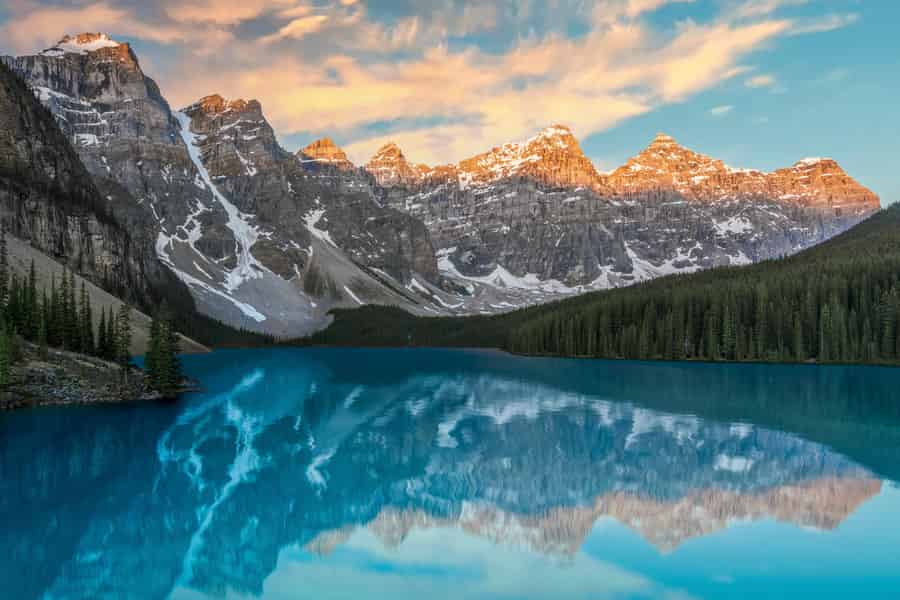 Banff/Canmore: Sonnenaufgang am Moraine Lake mit Option Lake Louise. Foto: GetYourGuide Banff/Canmore: Sonnenaufgang am Moraine Lake mit Option Lake Louise. Foto: GetYourGuide
