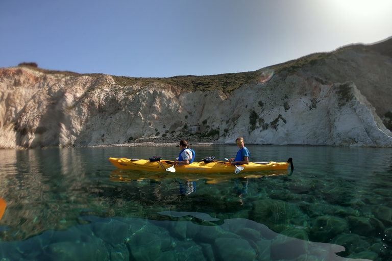 Santorini: Sea Caves Kayak Trip with Snorkeling and Picnic