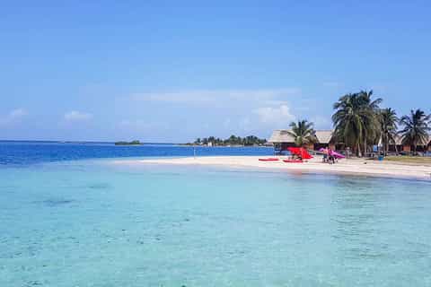 Panama City: Money Heist and San Blas Islands Day Trip