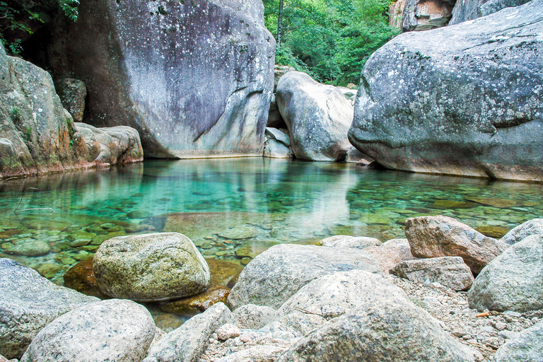 Corte: Family-Friendly Vecchio River Aquatic Hike