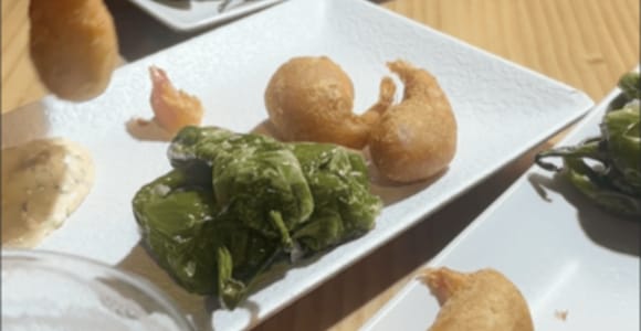 Granada: Guided Tapas Tour with Historical Commentary