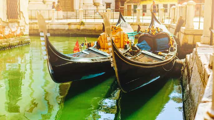 Venecia: góndola por el Gran Canal con app de comentarios