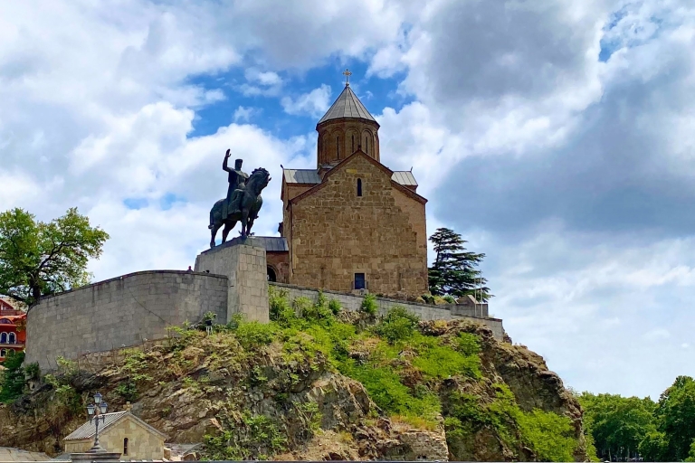 Tbilisi: recorrido a pie por el casco antiguoTbilisi: tour a pie en grupo por el casco antiguo en ruso