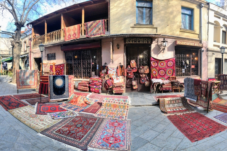 Tbilissi: visite à pied de la vieille villeTbilissi: visite à pied en groupe de la vieille ville en russe