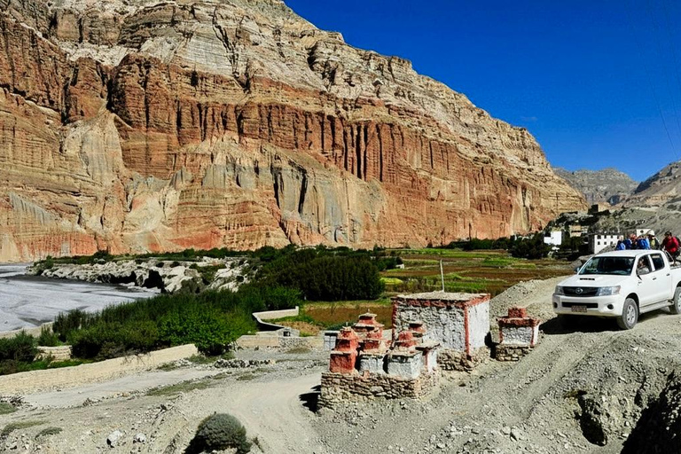 Kathmandu: Upper Mustang 7-Day Luxury Overland Jeep Tour