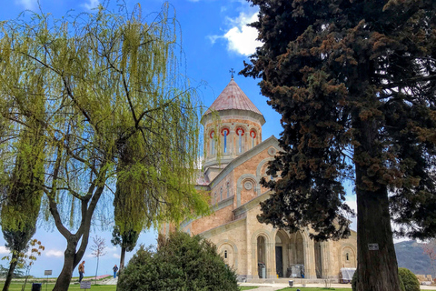 Tiflis: Ganztägige Tour nach Kachetien, Signagi, Telavi & Alaverdi