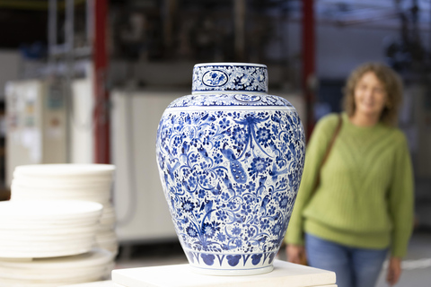 Delft: Royal Delft delfts blauw-fabriek en museum