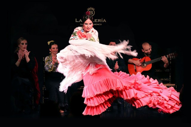 Visit Valencia Flamenco Show with Dinner at La Bulería in Valencia, Spain