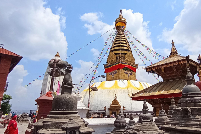 6-Day Luxury Nepal Tour Package | Mountains & Valleys