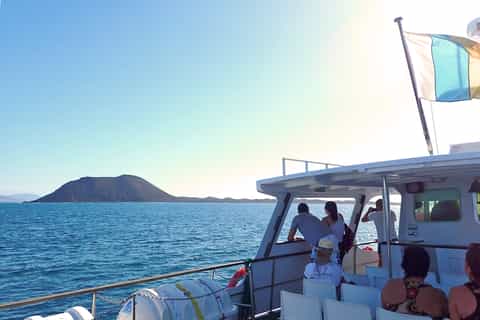 Fuerteventura: Return Lobos Island Ferry Ticket with Entry