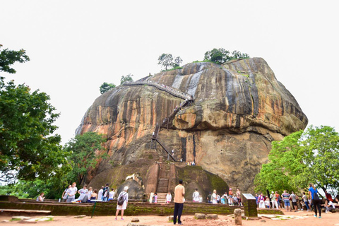 Jednodniowa wycieczka z Kolombo do Sigiriya Lion Rock