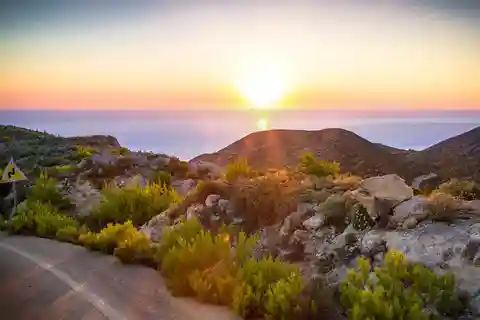 Zakynthos Island: Private Tour in a Minibus