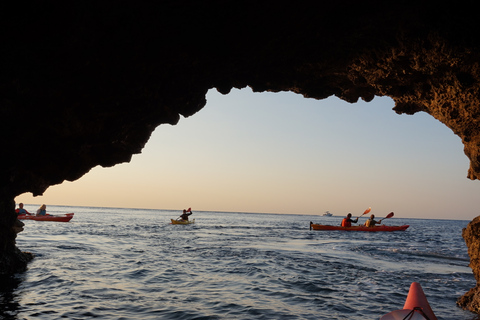 Faliraki: Experiência de caiaque no mar ao nascer do sol com café da manhãFaliraki: experiência de caiaque no nascer do sol com café da manhã