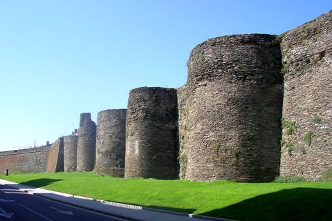 Desde Santiago de Compostela: Lugo y playa de las Catedrales