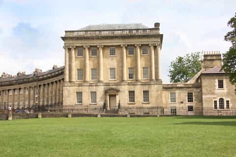 Bath: 2-Hour Bridgerton Experience Walking Tour