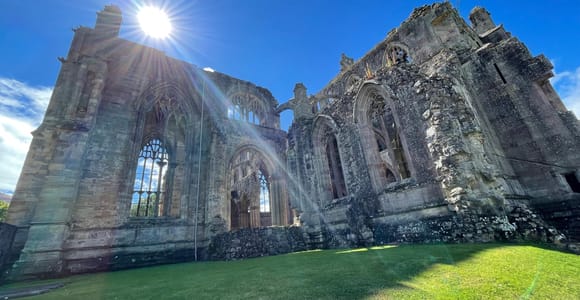From Edinburgh: Rosslyn Chapel & Scottish Borders Day Tour