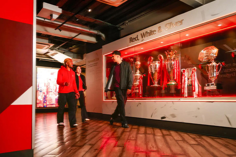 Guided tour of the Liverpool FC museum + exclusive e-book