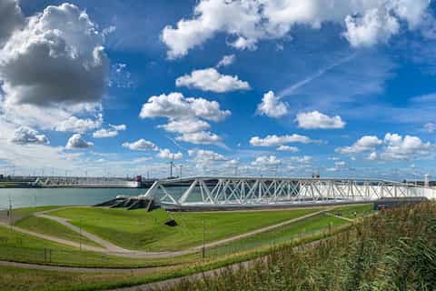 From Amsterdam: Dutch Coastline Bike Tour