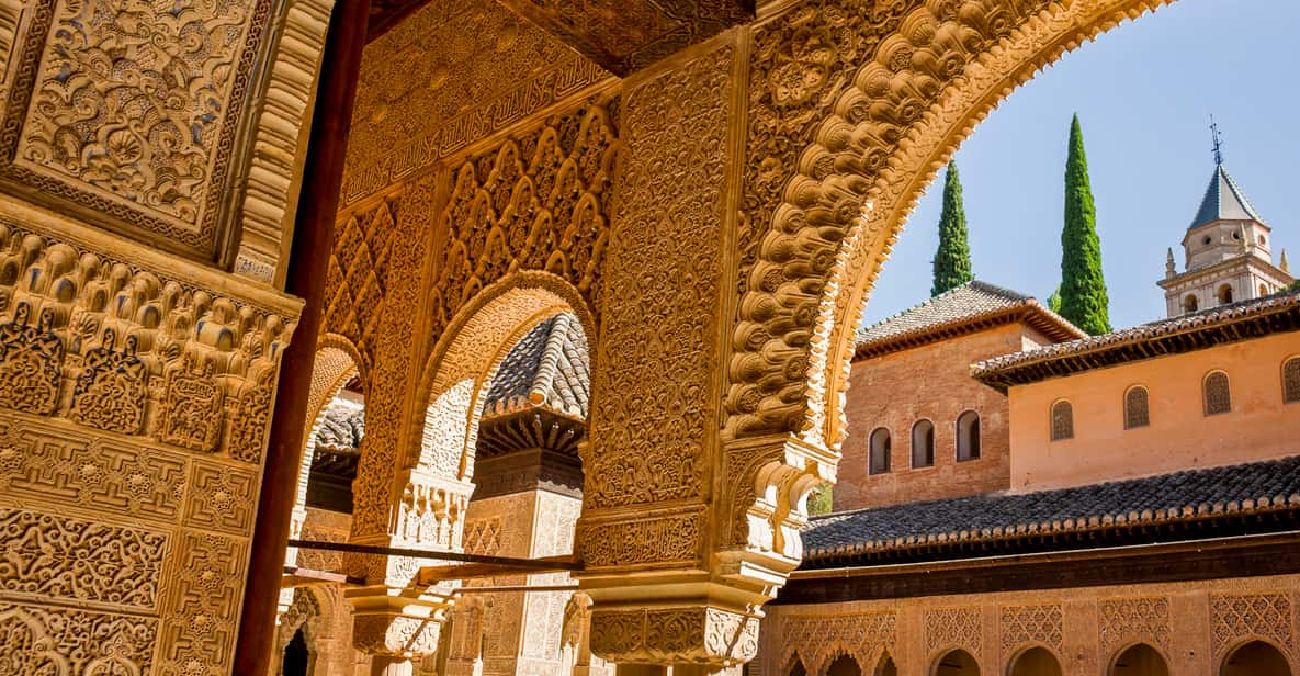 Alhambra: Biglietto Di Ingresso E Audioguida Con Palazzi Nasridi - Non ...