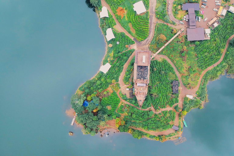 Bandung: cratere vulcanico, sorgenti termali, bagni di fango e tè