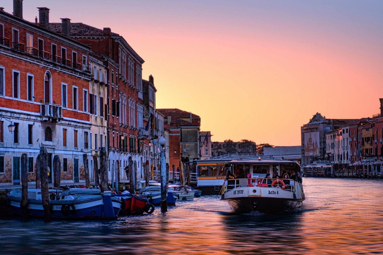 Venice Islands Tour on Boat: Murano and Burano Tour Italian tour