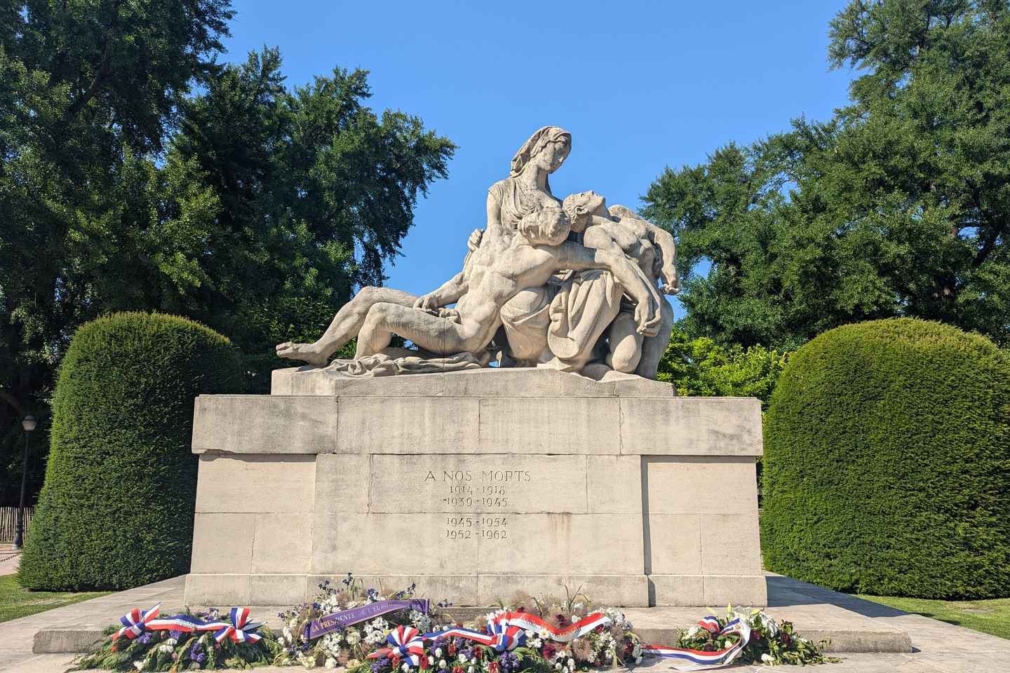 Tour a Pie por la Historia Bélica de Estrasburgo 1871–1945