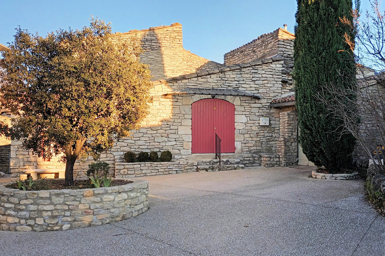 夏季之旅，4天/ 3晚，骑电动自行车探索普罗旺斯夏季之旅，4天/3夜，骑电动自行车探索普罗旺斯