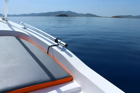 Paros: Ganztägige neue moderne Bootsvermietung mit Selbststeuerung