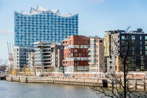 Speicherstadt: Walking Tour with Elbphilharmonie Plaza Entry Ticket