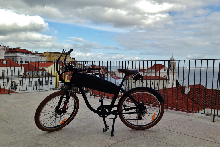 Lizbona: Odkrywanie miasta, wypożyczalnia rowerów elektrycznychWypożyczenie roweru elektrycznego na 4 godziny