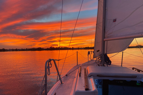 Orlando: Paseo privado en velero al atardecer por el lago Fairview