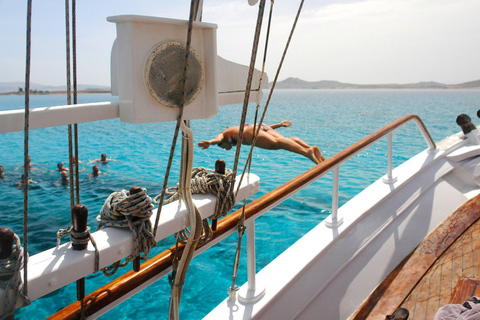 Mykonos: boottocht naar Delos en Rhenia met lunchMykonos: boottocht naar Delos en Rhenia met BBQ-lunch