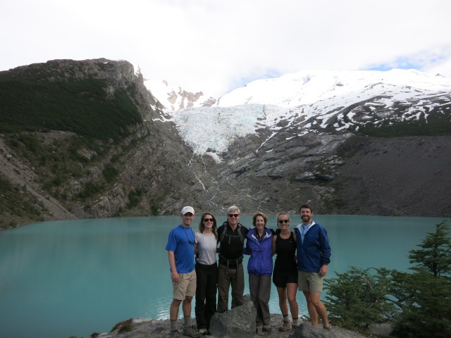 Visit El Chaltén Full-Day Sailing and Hike Tour in Patagonia