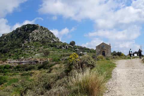 Kissamos: Guided Electric Bicycle Tour to Ancient Polyrrinia