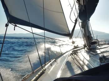 Paros: Iraklia, Schinoussa, & Naxos Sailing Tour with Lunch