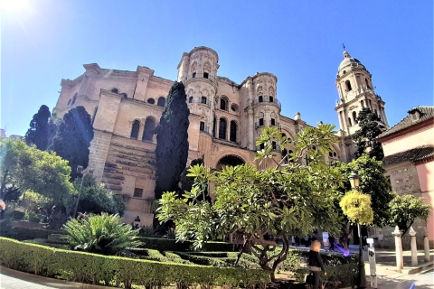 Desde la Costa del Sol: tour privado de medio día por MálagaDesde Marbella, Nerja o Antequera: tour de medio día por Málaga