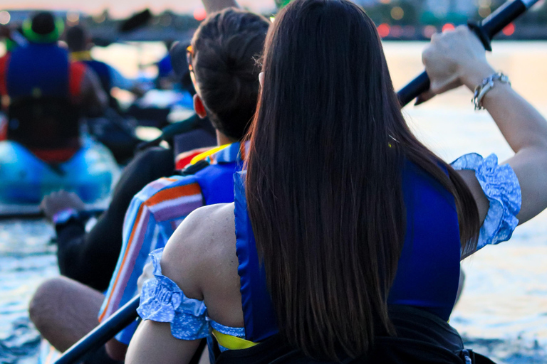 San Juan: Glow Kayak Tour and Salsa Experience on The beach