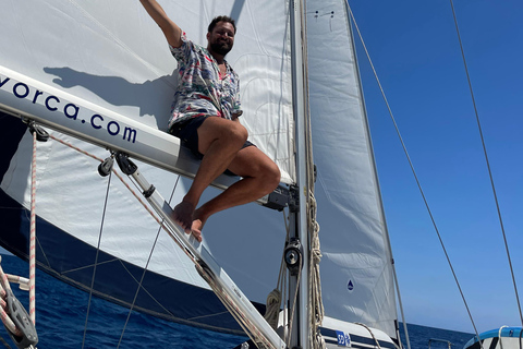 Palma: Private Sailing Boat Excursion with Optional Paella Full day - Boat 42 feet (Max 12 pax)
